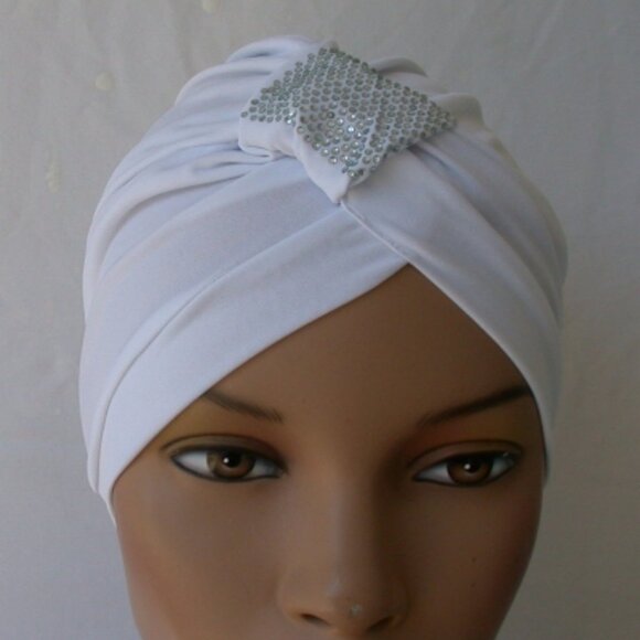 Lily White Instant Turban Cap Fun and Flirty Fashion Hat - Picture 1 of 3